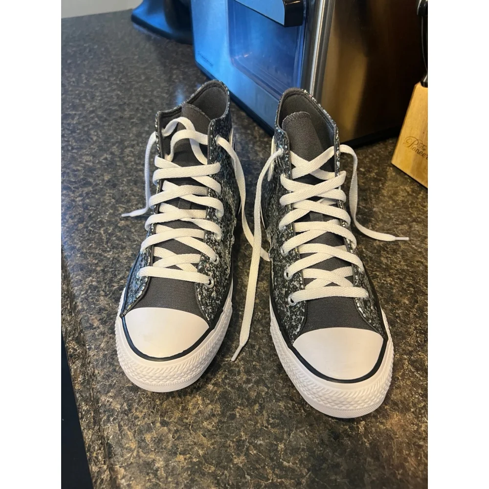 New Converse Kids Chuck Taylor All Star Glitter High Top Sneakers